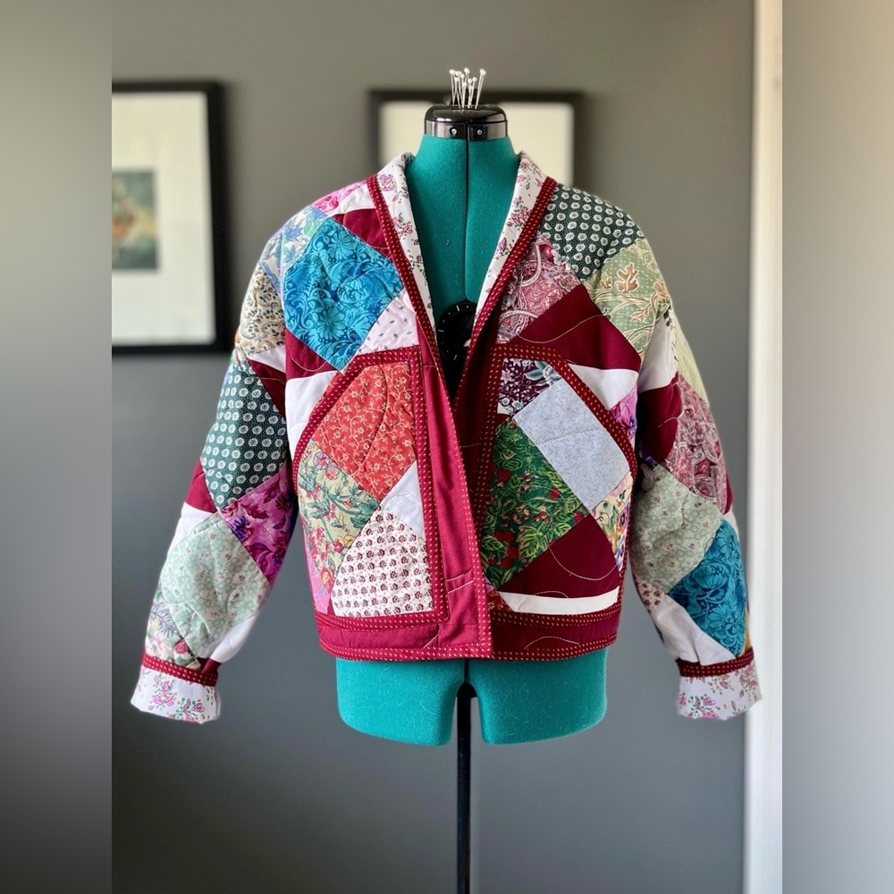 Handmade patchwork quilt cardigan, cropped shawl collar jacket, ladies' XS-M - Picture 3 of 11